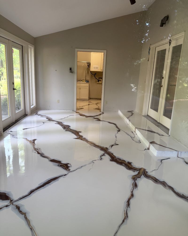 White and brown metallic epoxy floor